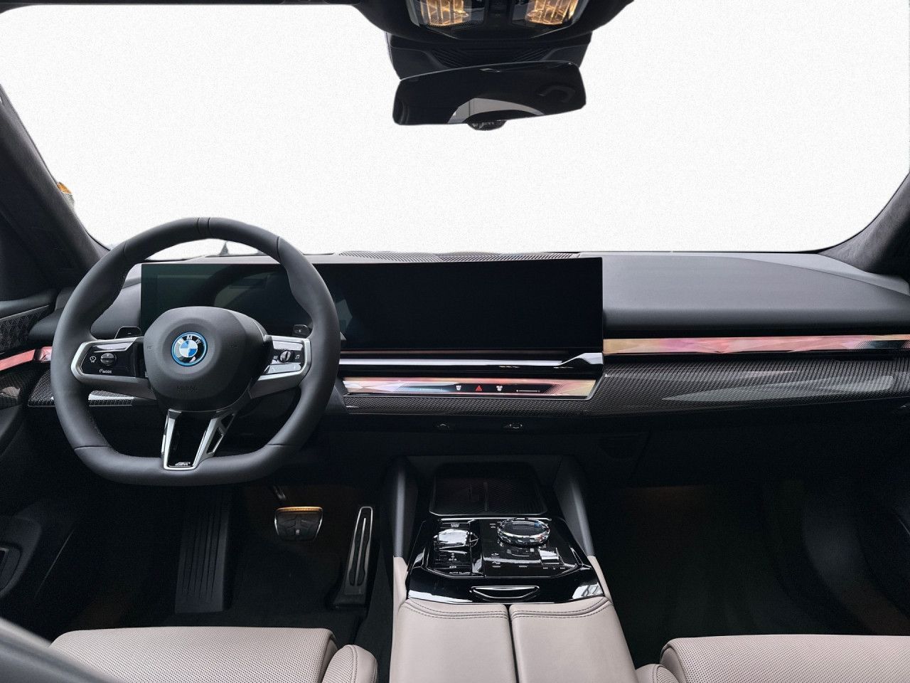 2025 BMW 550e xDrive M Sportpaket Pro Innovationspaket - Image 5