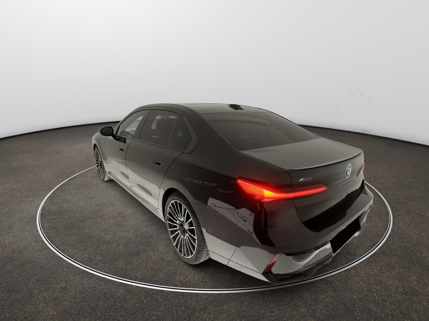 2025 BMW 740 d xDrive M Sport*All Extra* - Image 3