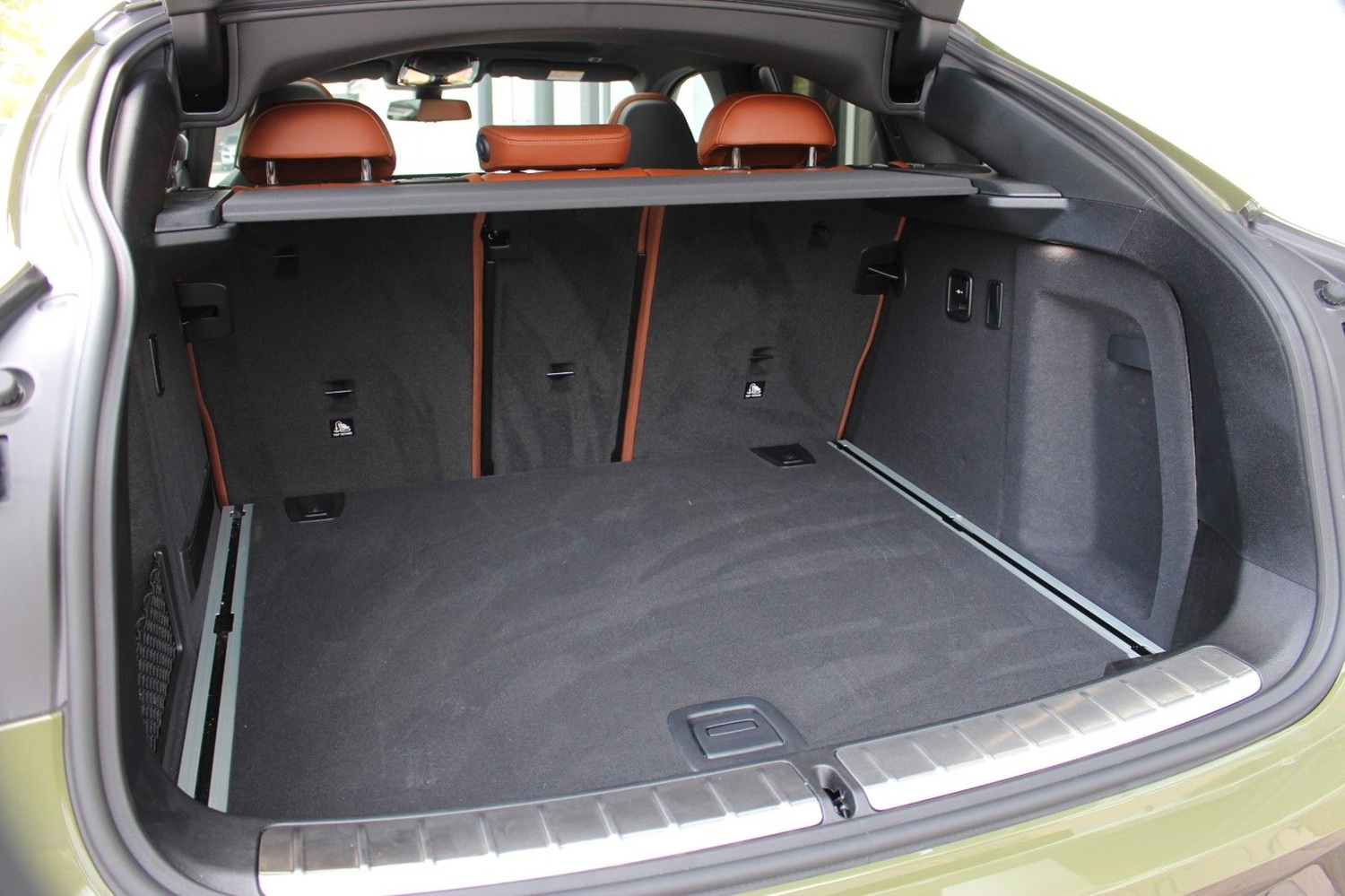 2023 BMW X4 M Competition / MERNIO / BMW INDIVIDUAL LACK - Image 5